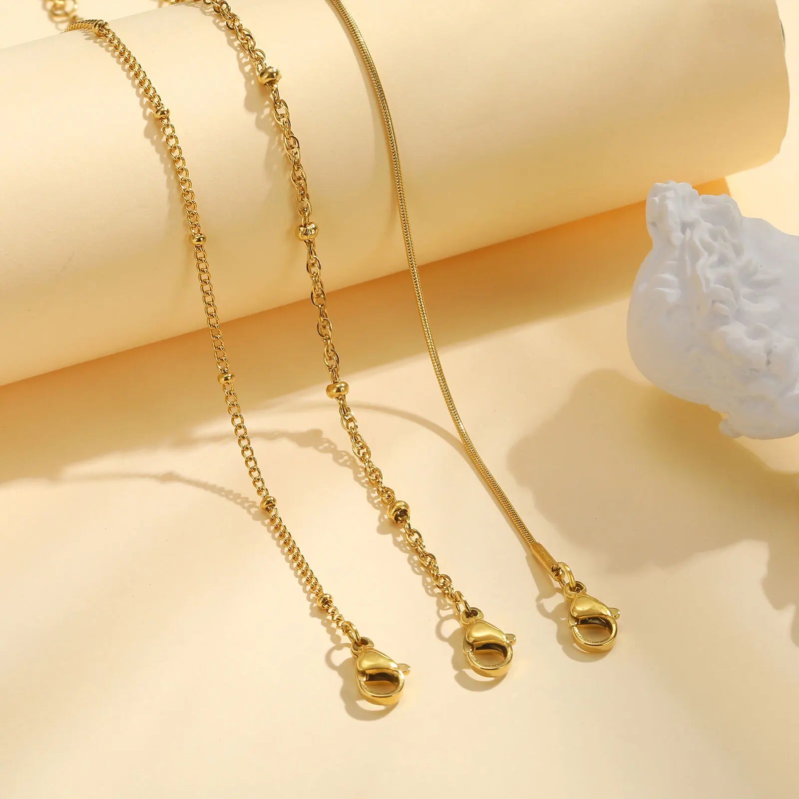 18K Gold Plated Thin Link Stainless Steel Bracelet - Waterproof & Trendy