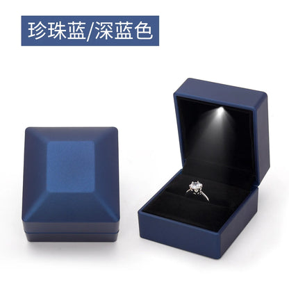 LED Illuminated Ring Box – Premium Spray-Finish Jewelry Display Case for Luxury Rings