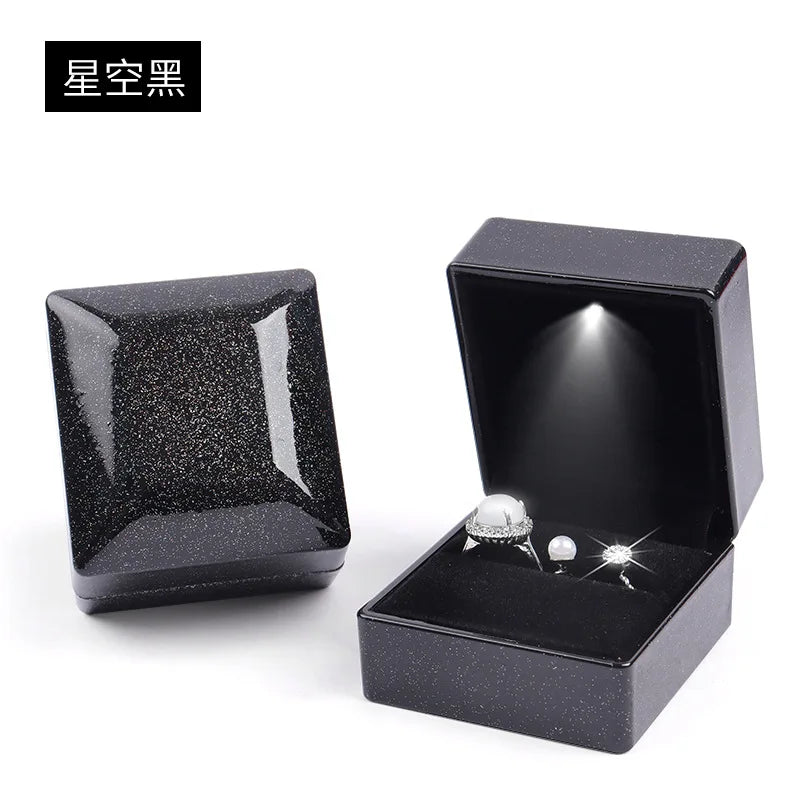 LED Illuminated Ring Box – Premium Spray-Finish Jewelry Display Case for Luxury Rings