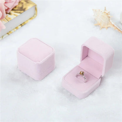 Rounded Flannelette Ring Box – Velvet Jewelry Storage Organizer for Rings & Studs