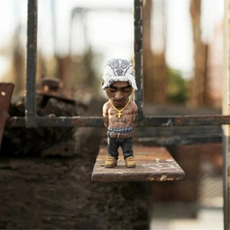 Fashion Tupac Rapper Figure Hip Hop Star Guy Pac Snoop Dogg Figurine Cool Stuff Figures Collection Model Creative Statue