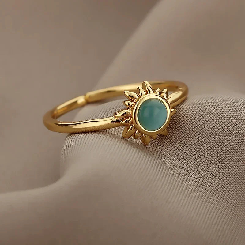 Stainless Steel Heart Ring for Women – 18K Gold Plated, Zircon Inlay, Vintage Waterproof Wedding Jewelry Gift