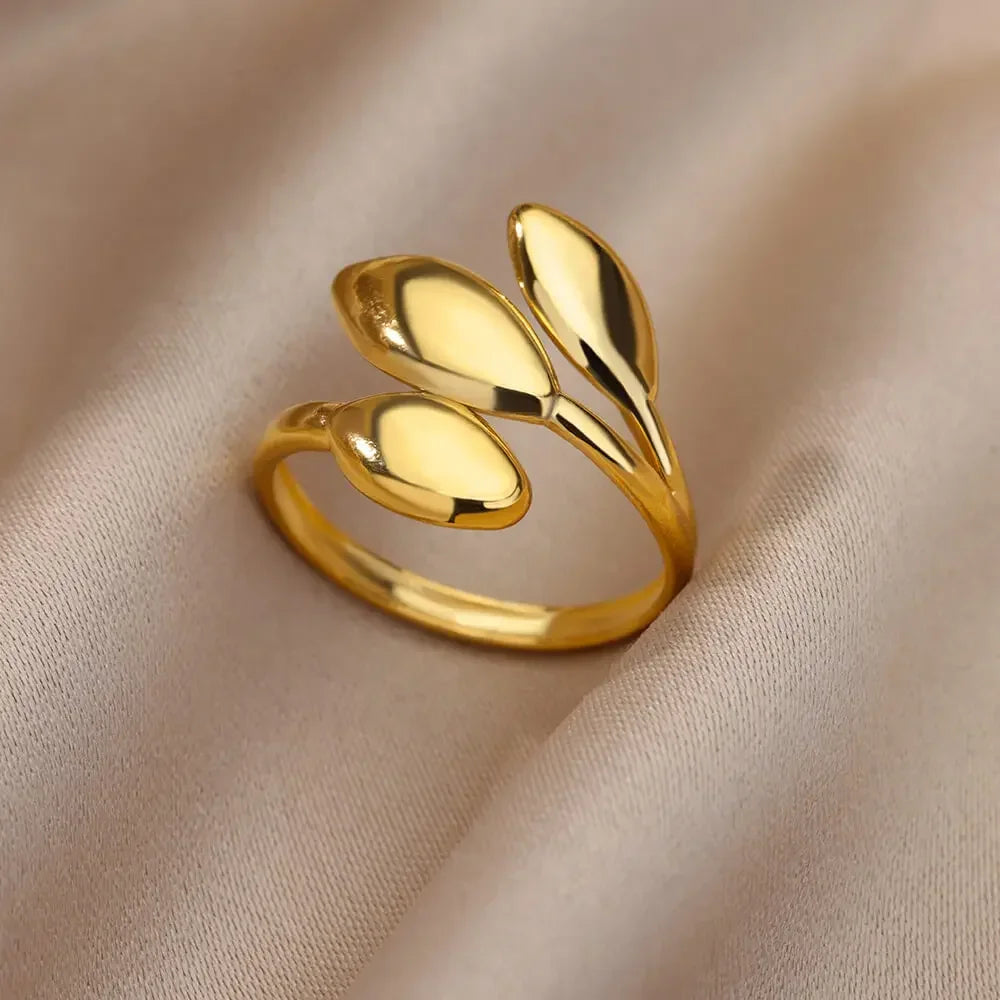 Stainless Steel Heart Ring for Women – 18K Gold Plated, Zircon Inlay, Vintage Waterproof Wedding Jewelry Gift