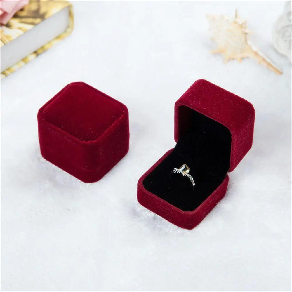 Vintage Double Slots Ring Jewelry Box – PU Leather Storage Case for Wedding, Engagement, & Gift