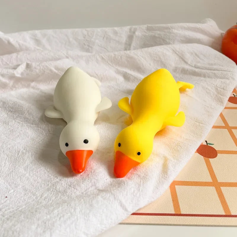 Kawaii Duck Squeeze Toy – Stress Relief Decompression Toy