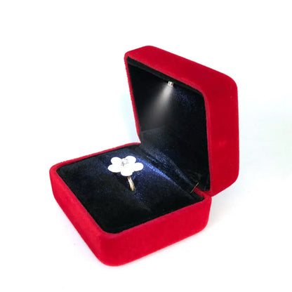 LED Jewelry Ring Box – Luxury Velvet Pendant & Necklace Display with Light for Proposal & Engagement