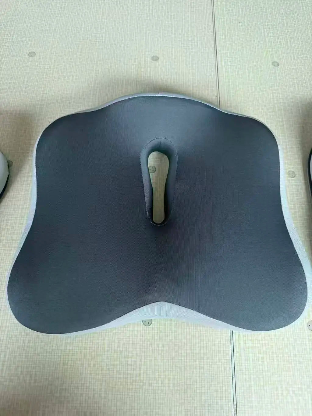 Sitting Artifact Breathable Memory Foam Seat Cushion Ergonomic Spine Pressure Relief Pad Skin-Friendly Washable Cover for Office