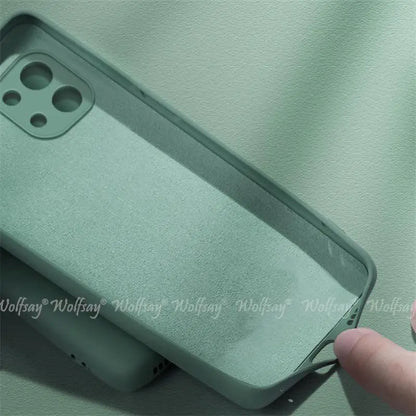 For iPhone 16e Case Liquid Silicone Plain Rubber Funda Phone Protector Case For iPhone 17e Cover For iPhone 17 e 16 E SE 4 Case
