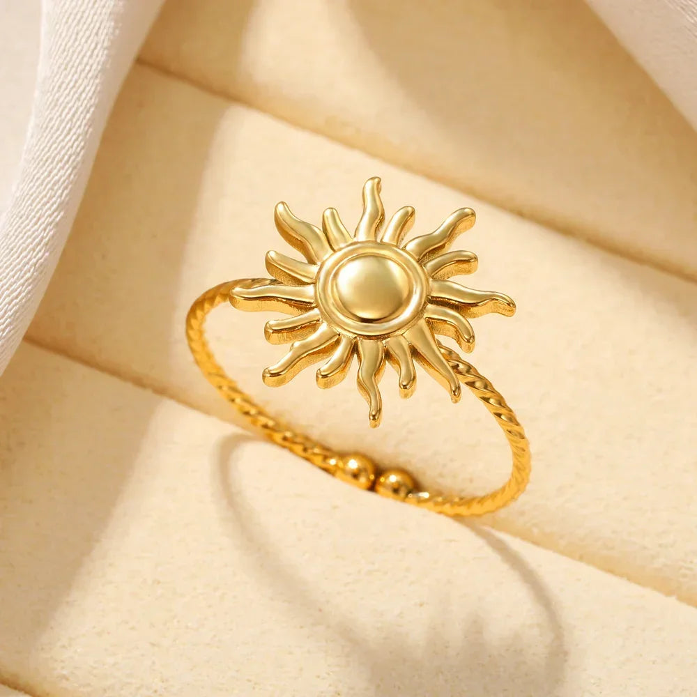 Stainless Steel Heart Ring for Women – 18K Gold Plated, Zircon Inlay, Vintage Waterproof Wedding Jewelry Gift