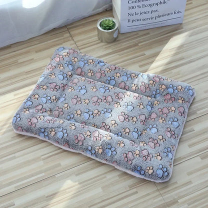 Double-Sided Plush Pet Sleeping Mat for Cats and Dogs