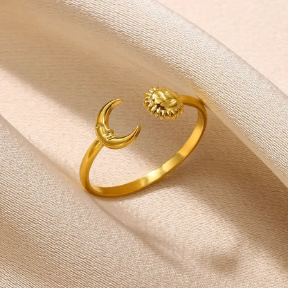 Stainless Steel Heart Ring for Women – 18K Gold Plated, Zircon Inlay, Vintage Waterproof Wedding Jewelry Gift