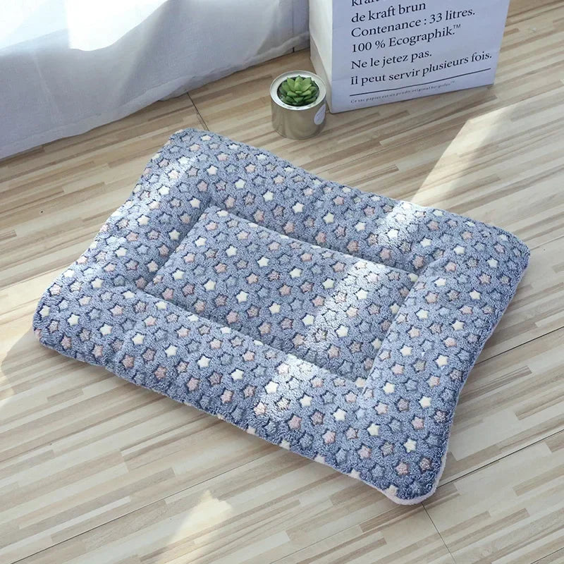 Double-Sided Plush Pet Sleeping Mat for Cats and Dogs