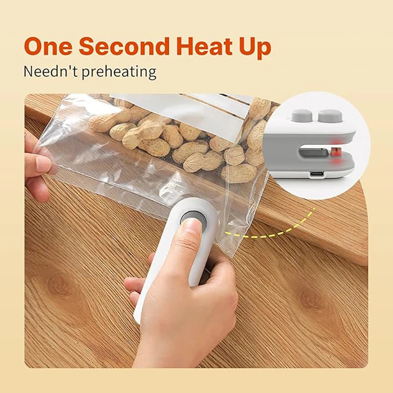 1 pcs Mini Handheld Bag Sealer, Locks in Freshness for Chips, Nuts. 10x6x4cm, Cordless