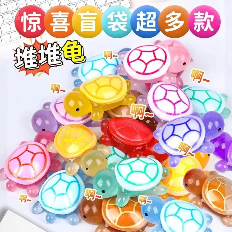 100Pcs Mini Resin Turtles Night Glow Turtle Figurines Multi-Function Glow in The Night Turtle Miniatures for Micro Landscaping