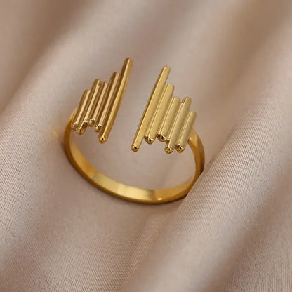 Stainless Steel Heart Ring for Women – 18K Gold Plated, Zircon Inlay, Vintage Waterproof Wedding Jewelry Gift