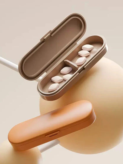 Ultra mini portable medicine box, magnetic suction drug dispensing box, portable special small medicine box, sealed and light