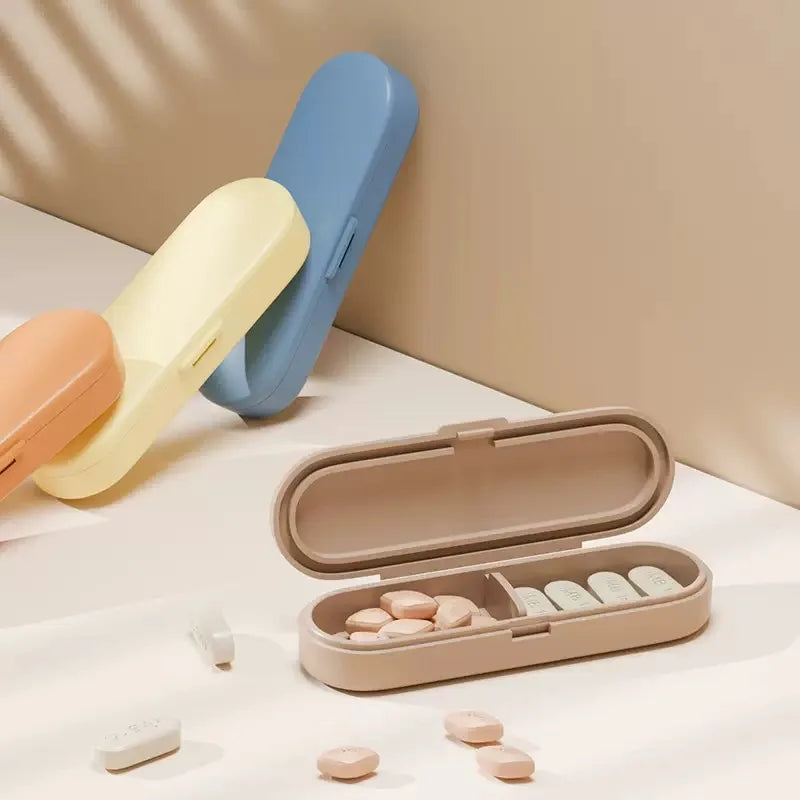 Ultra mini portable medicine box, magnetic suction drug dispensing box, portable special small medicine box, sealed and light