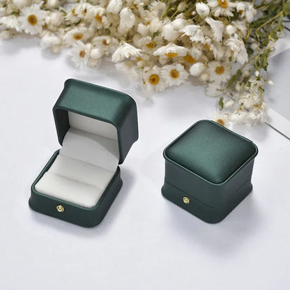 Vintage Double Slots Ring Jewelry Box – PU Leather Storage Case for Wedding, Engagement, & Gift