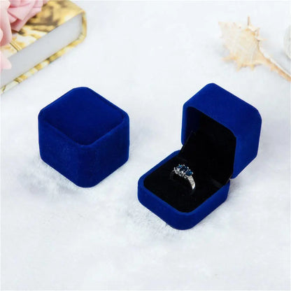 Vintage Double Slots Ring Jewelry Box – PU Leather Storage Case for Wedding, Engagement, & Gift
