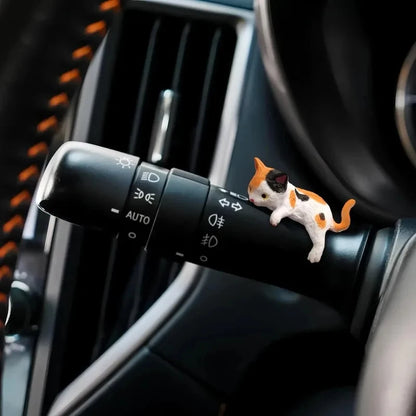 5 pieces of mini cartoon cat car decorations, cute cat images used for edge decoration of car screens, creative micro landscapes