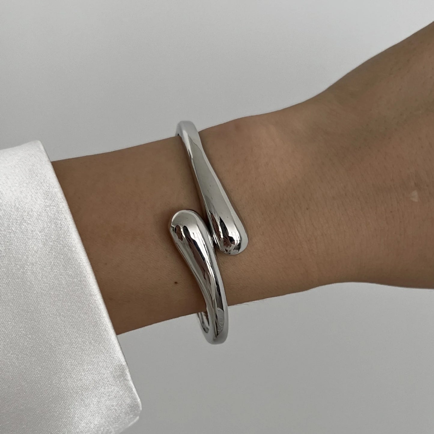 DIEZI Vintage Hip Hop Metal Cuff Bangles – Punk Gold & Silver Geometric Bracelets for Men & Women