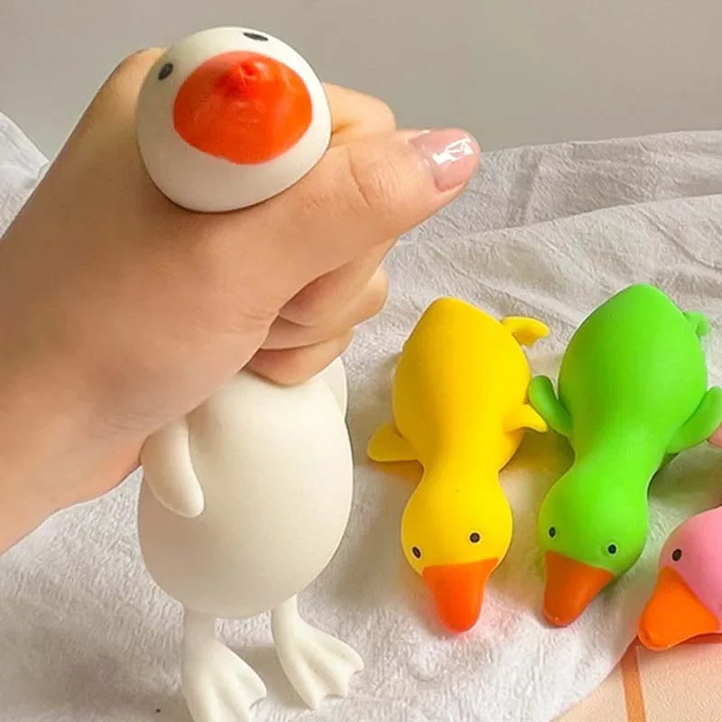 Kawaii Duck Squeeze Toy – Stress Relief Decompression Toy