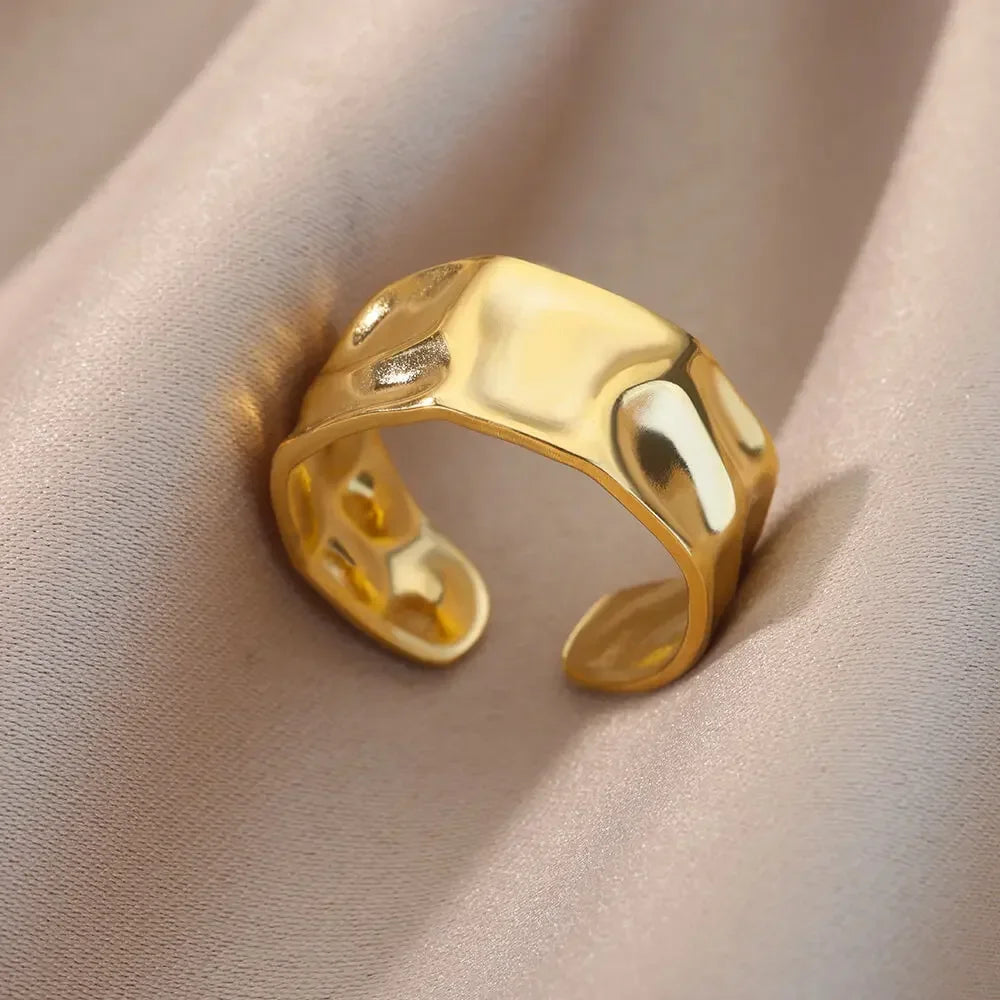 Stainless Steel Heart Ring for Women – 18K Gold Plated, Zircon Inlay, Vintage Waterproof Wedding Jewelry Gift
