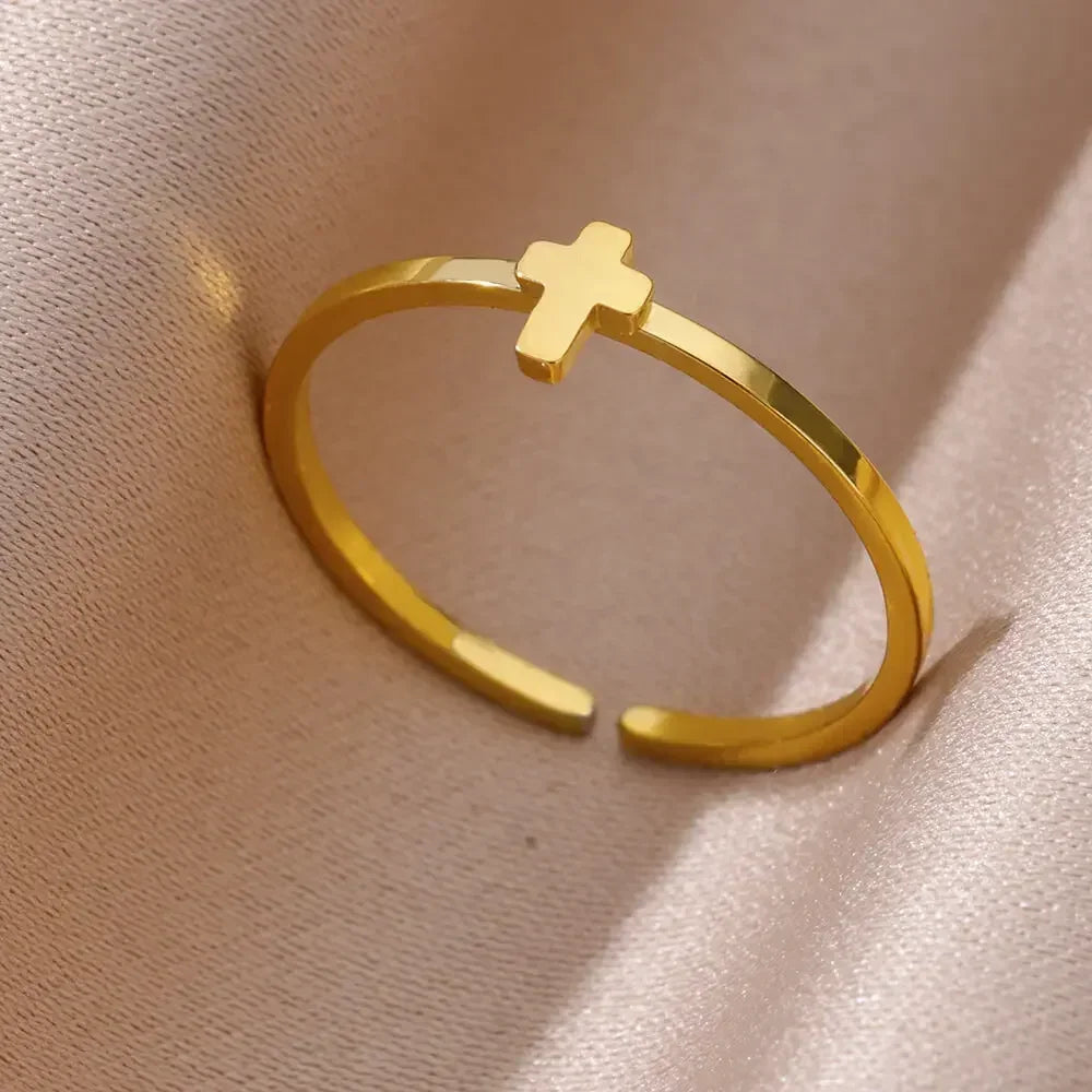 Stainless Steel Heart Ring for Women – 18K Gold Plated, Zircon Inlay, Vintage Waterproof Wedding Jewelry Gift